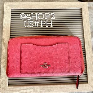 **SOLD**Coach Wallet